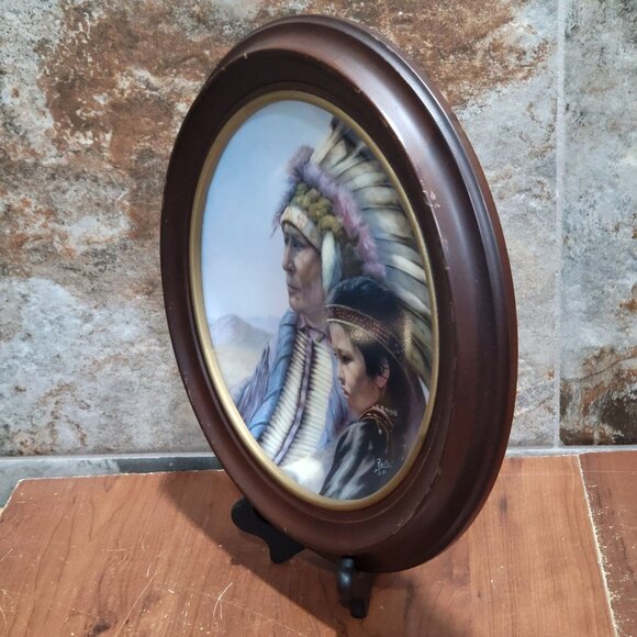 Vague Shadows The Sioux Nation Decorative Collector Plate by Perillo Forth Issue - Picture 4 of 13